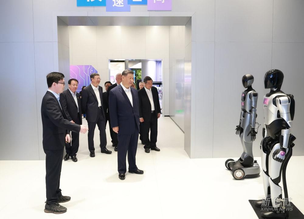 习近平总书记到上海调研，milan.com米兰代表具身智能行业汇报进展